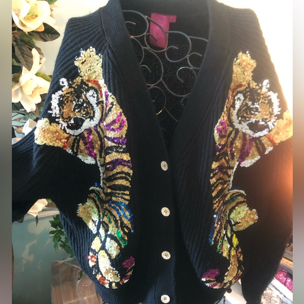 QUEEN OF SPARKLES 💖 Sequin Tiger 🐅 Black Women's Cardigan Sweater